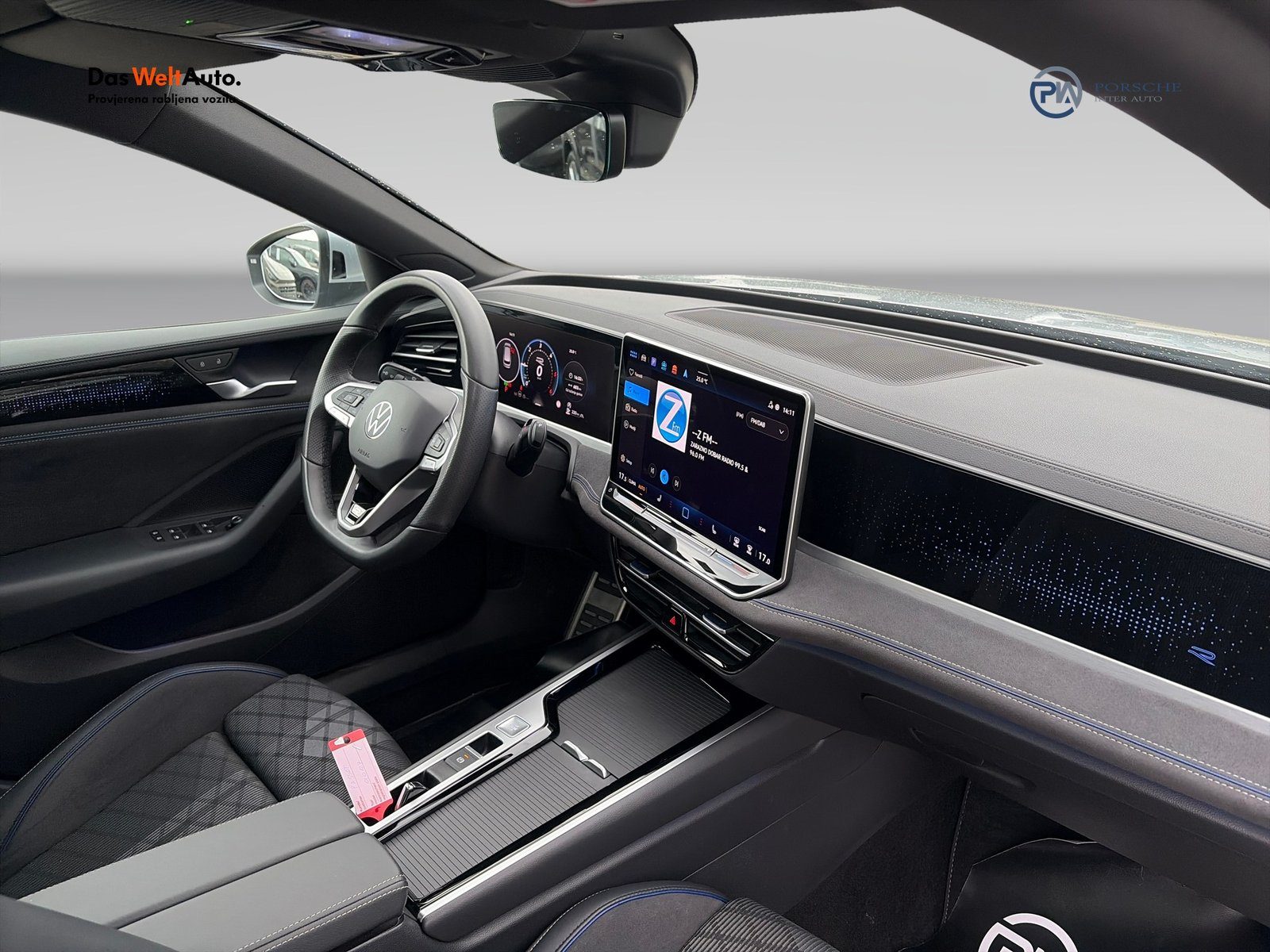 2025 Volkswagen Passat R-Line — fotografija 13