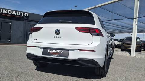 2022 Volkswagen Golf — sličica 6