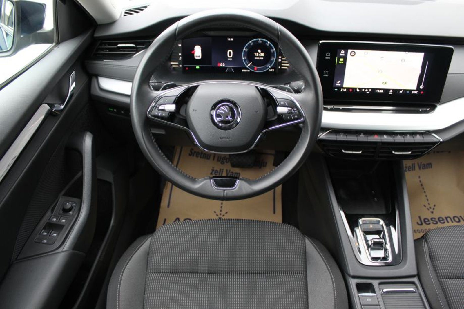 2021 Škoda Octavia Combi — fotografija 8