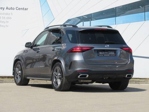 2025 Mercedes-Benz GLE — sličica 8