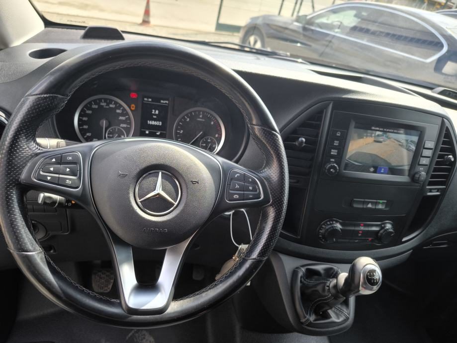 2021 Mercedes-Benz Vito — fotografija 14