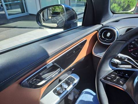 2023 Mercedes-Benz GLC — sličica 10