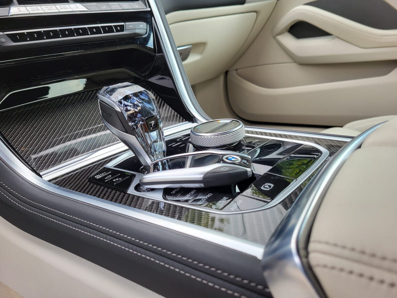 2022 BMW 840d M Sport Pro — fotografija 13