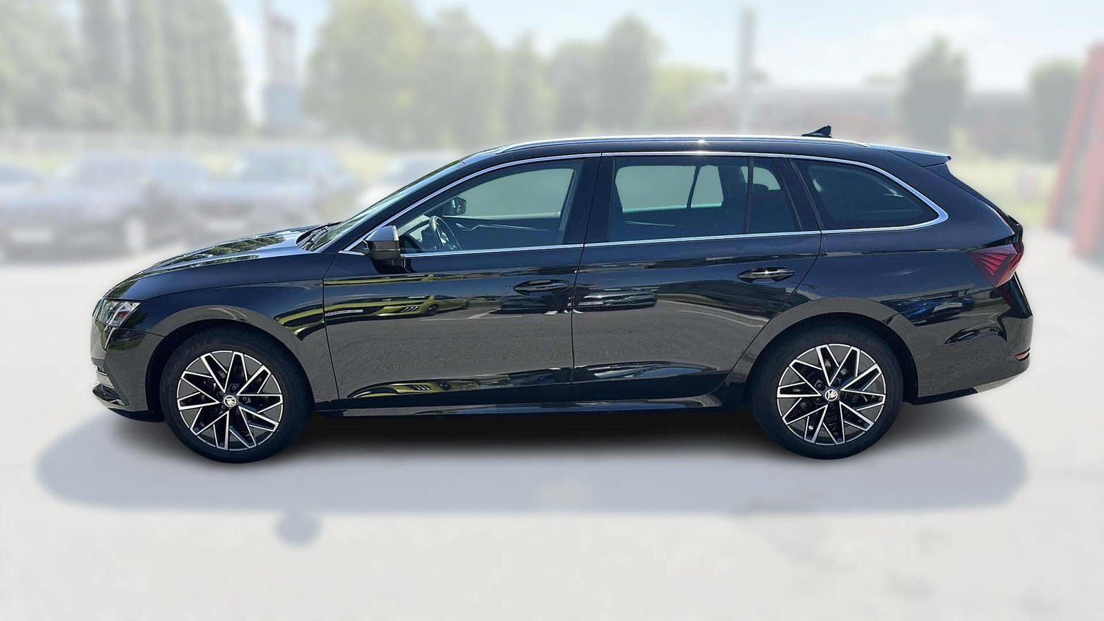 2022 Škoda Octavia Combi — fotografija 4
