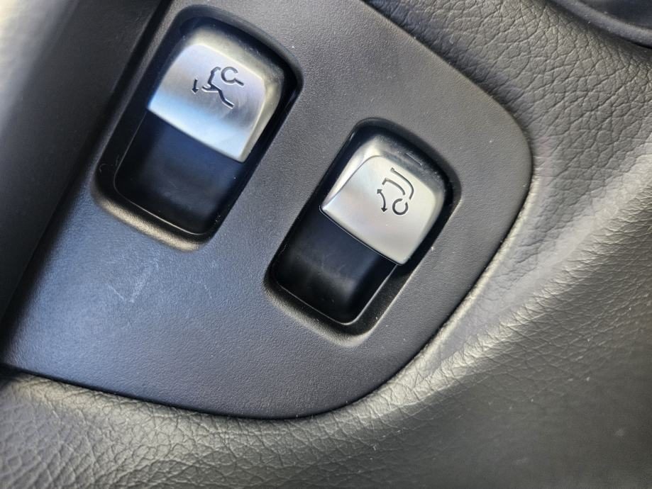 2019 Mercedes-Benz E-klasa — fotografija 25