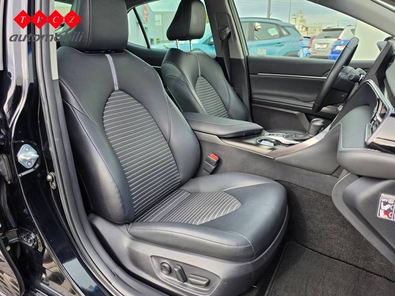 2021 Toyota Camry — fotografija 7