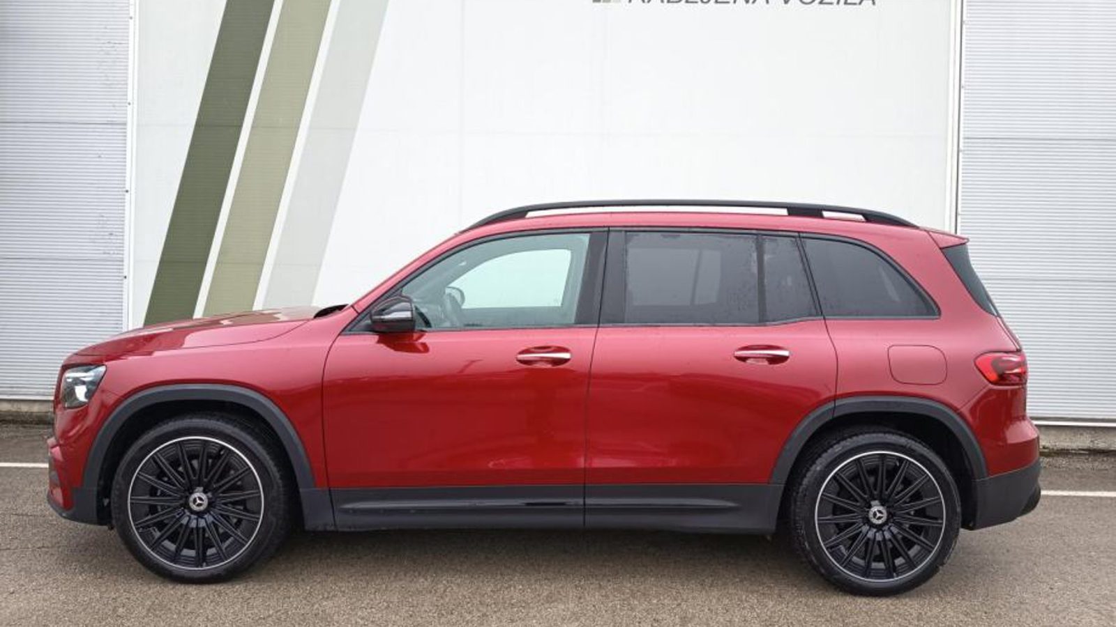 2025 Mercedes-Benz GLB AMG Line — fotografija 6