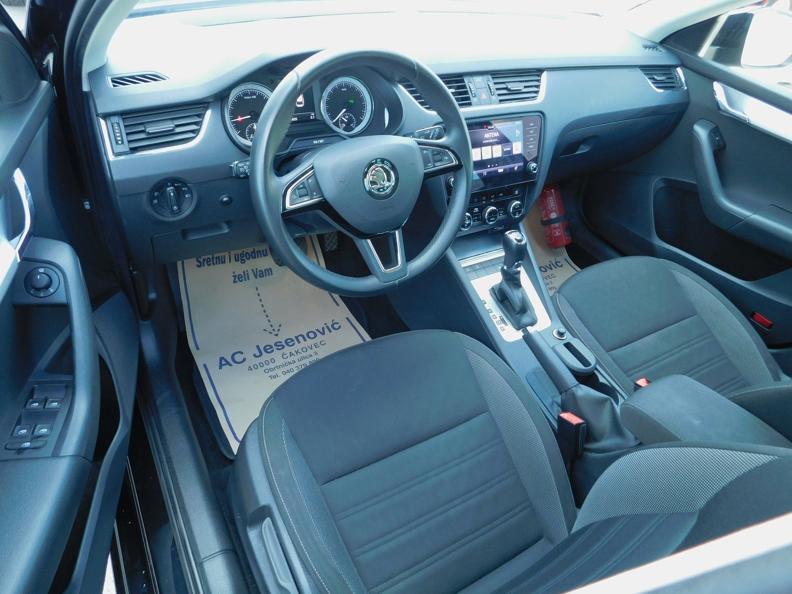 2019 Škoda Octavia Combi — fotografija 9