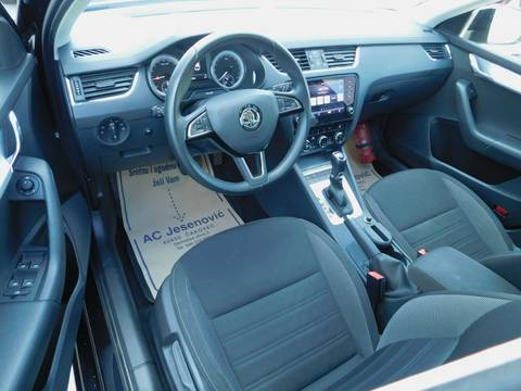 2019 Škoda Octavia Combi — sličica 9