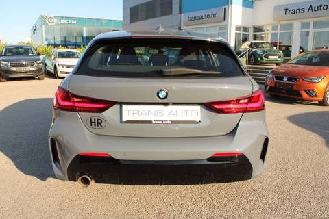 2020 BMW Serija 1 — sličica 6