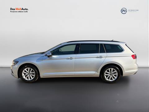 2021 Volkswagen Passat Variant — sličica 2