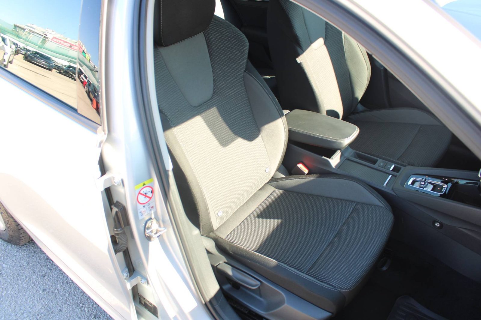 2023 Škoda Octavia Combi — fotografija 11