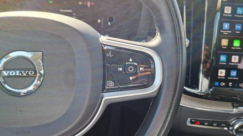 2022 Volvo XC60 — sličica 13