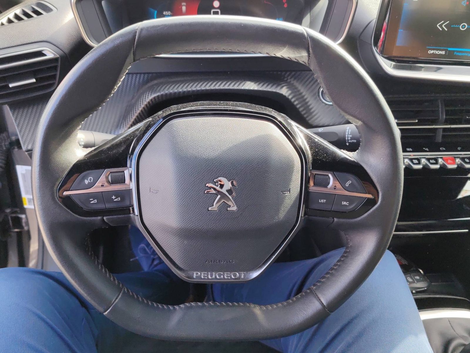 2023 Peugeot 2008 — fotografija 15