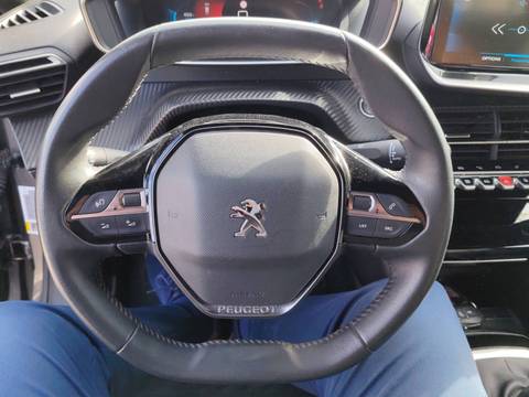 2023 Peugeot 2008 — sličica 15