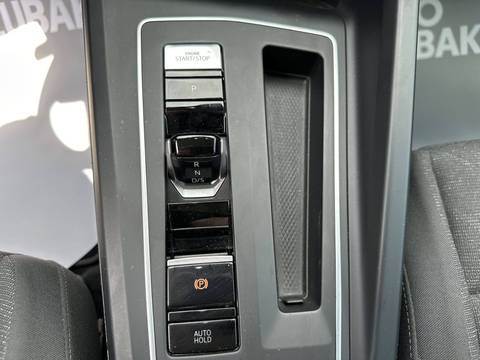 2021 Volkswagen Golf — sličica 26