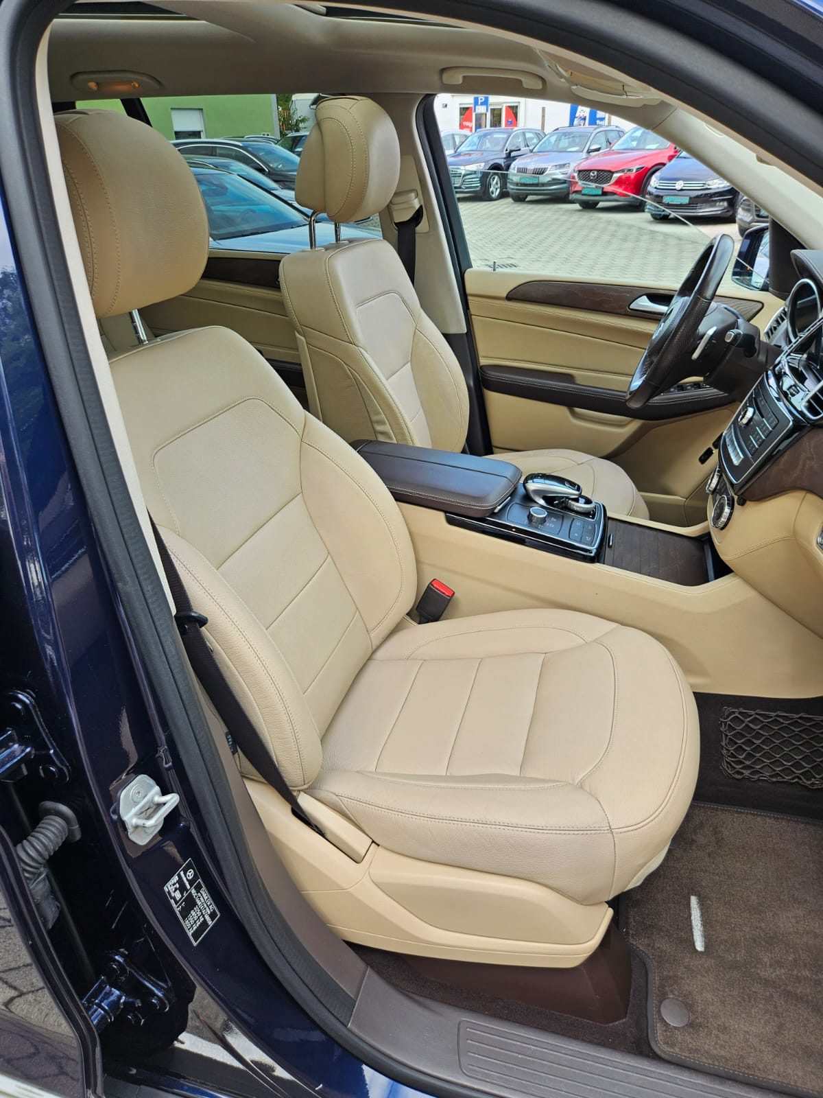 2016 Mercedes-Benz GLS — fotografija 28