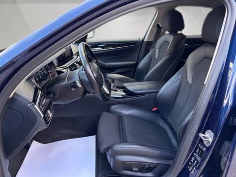 2019 BMW Serija 5 — sličica 9
