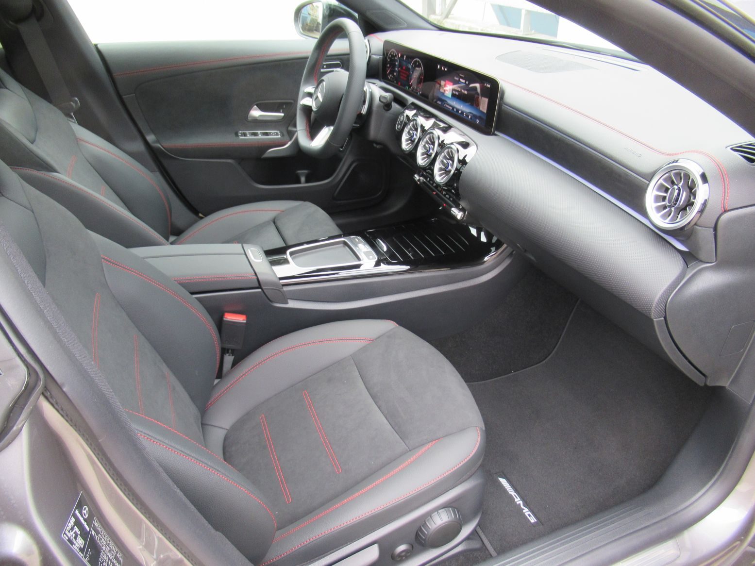 2025 Mercedes-Benz CLA — fotografija 11