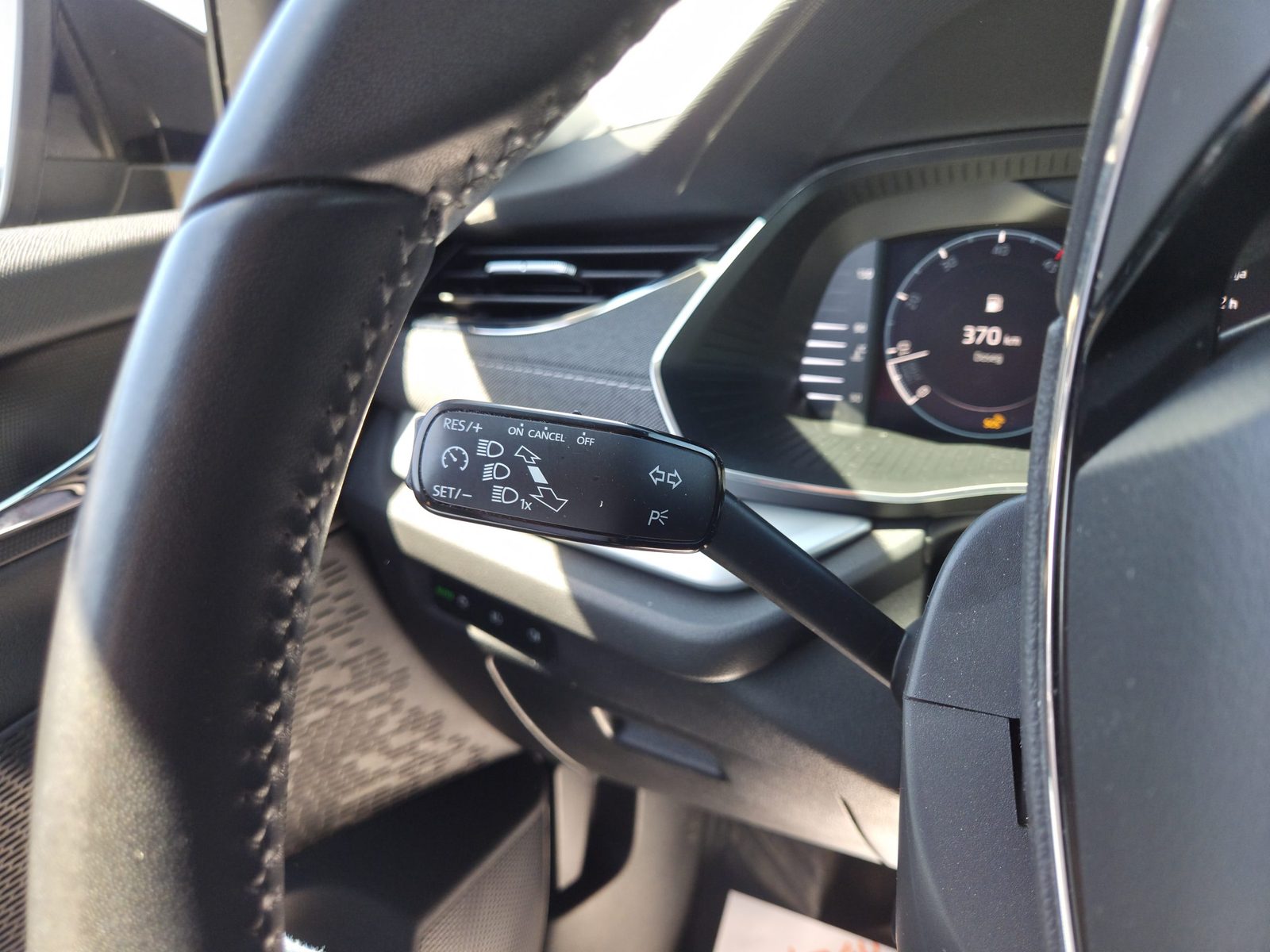 2023 Škoda Octavia Combi — fotografija 15