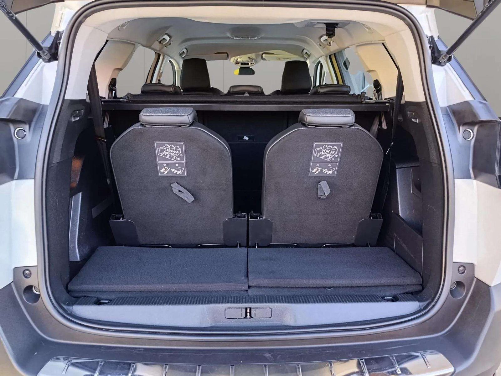2021 Peugeot 5008 — fotografija 17