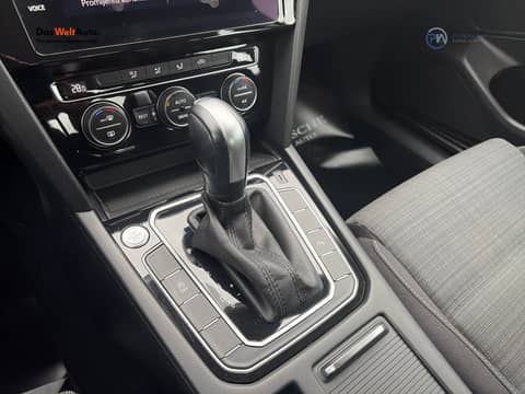 2020 Volkswagen Passat — sličica 17