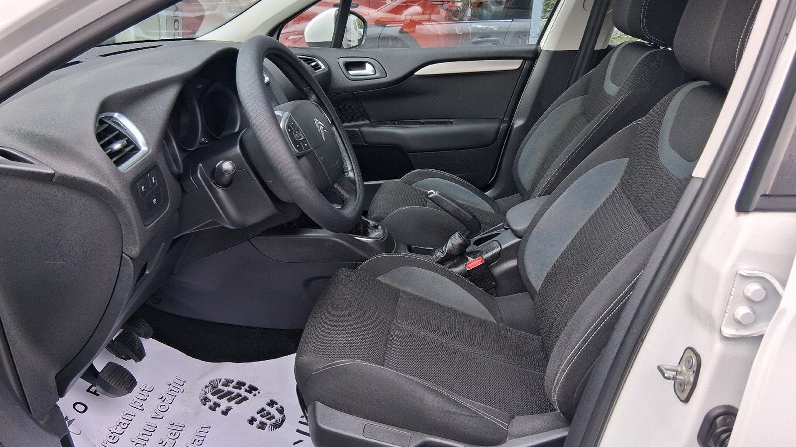2016 Citroën C4 — fotografija 12