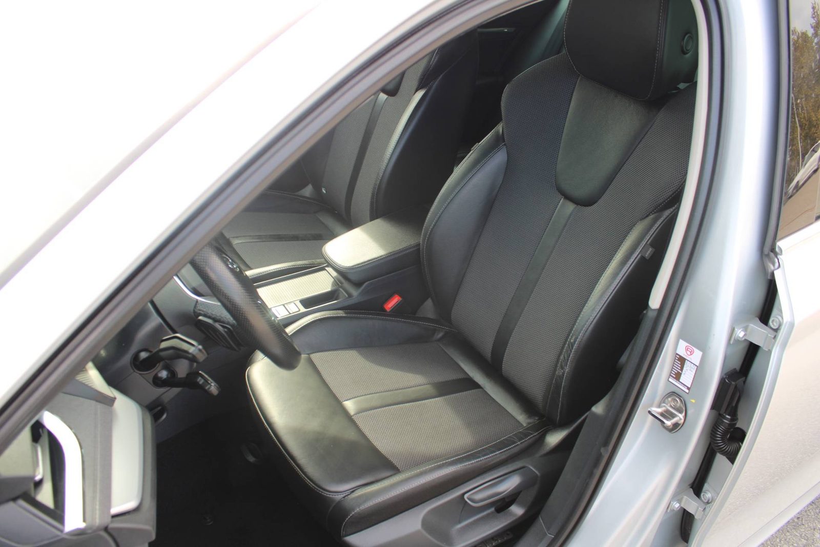2023 Škoda Octavia Combi — fotografija 9