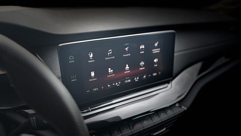2022 Škoda Octavia — fotografija 12