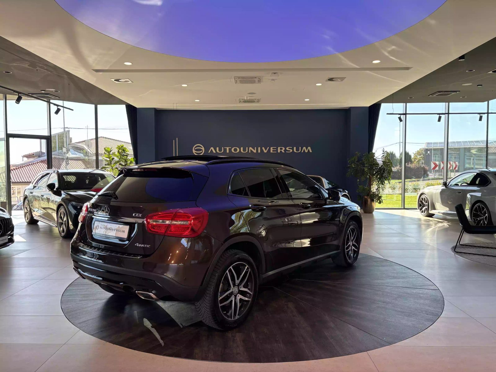 2015 Mercedes-Benz GLA — fotografija 7