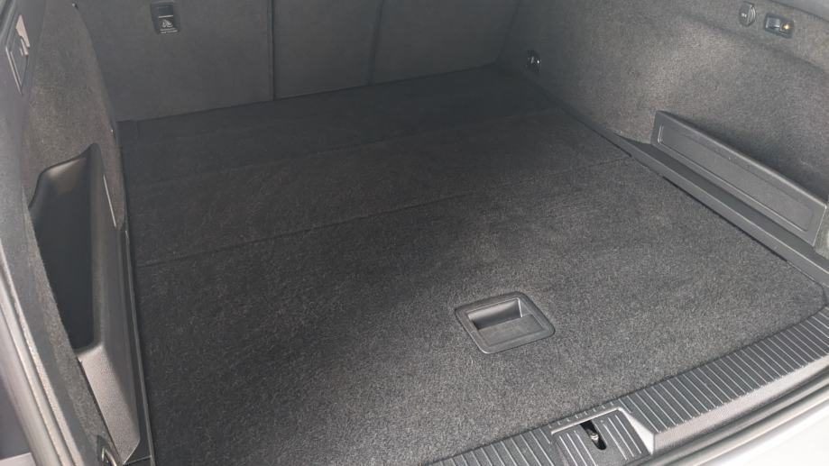2023 Volkswagen Passat — fotografija 28