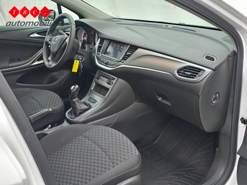 2021 Opel Astra — fotografija 6