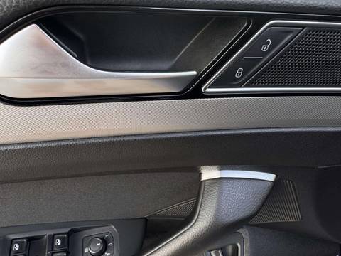 2019 Volkswagen Passat — sličica 21