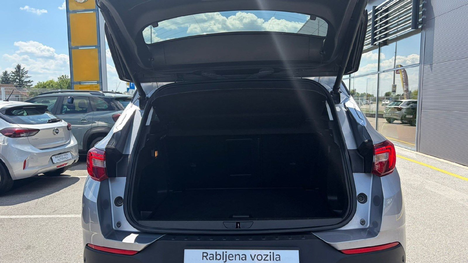 2018 Opel Grandland x — fotografija 12