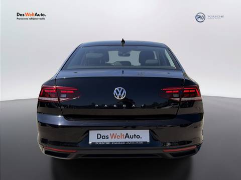 2020 Volkswagen Passat — sličica 5