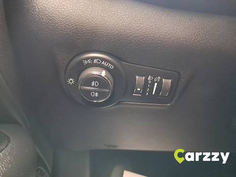 2022 Jeep Compass — sličica 26