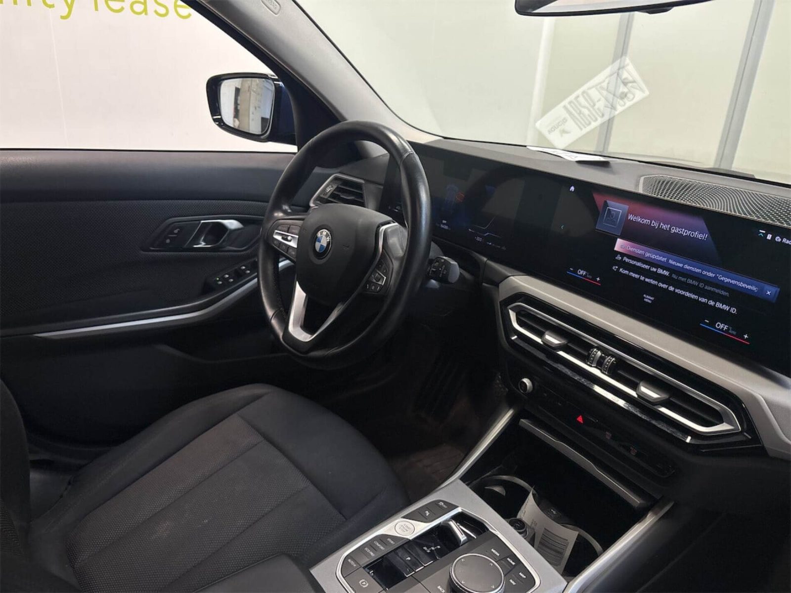 2023 BMW Serija 3 — fotografija 7