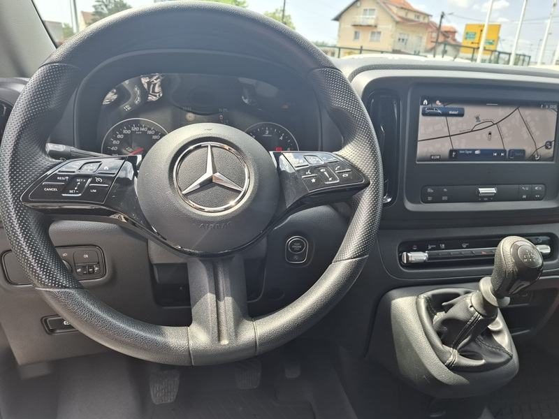 2024 Mercedes-Benz Vito — fotografija 14