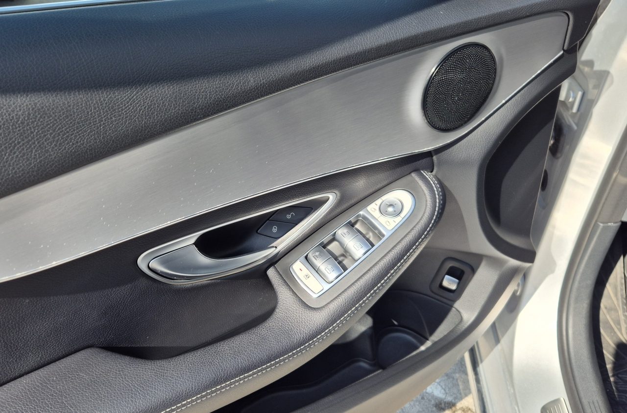 2017 Mercedes-Benz C-klasa — fotografija 18