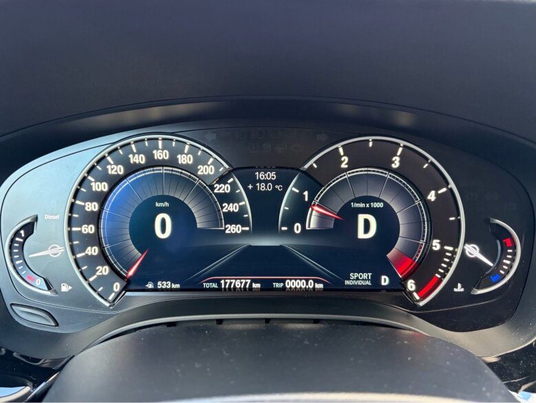 2019 BMW Serija 5 — fotografija 10