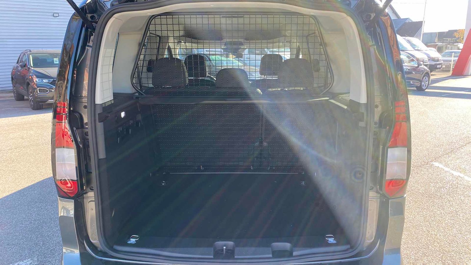 2025 Volkswagen Caddy — fotografija 12