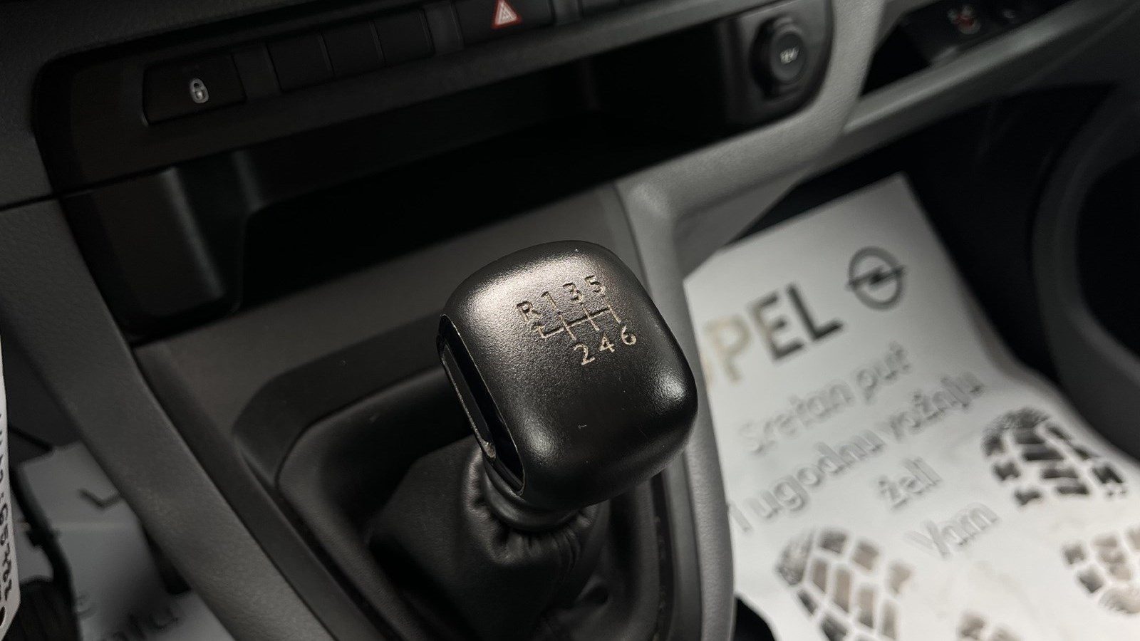 2021 Opel Vivaro — fotografija 28