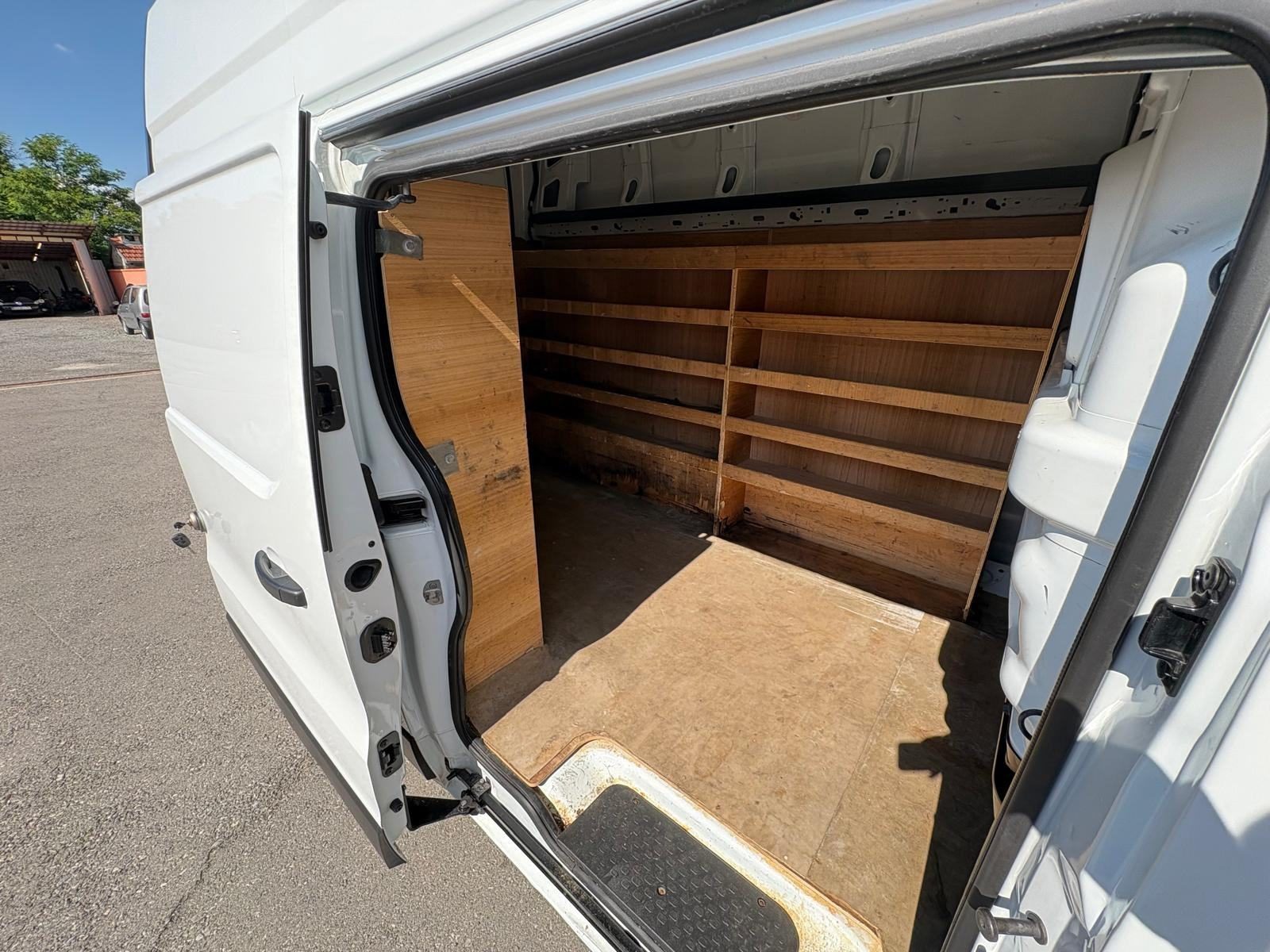 2021 Renault Trafic — fotografija 20