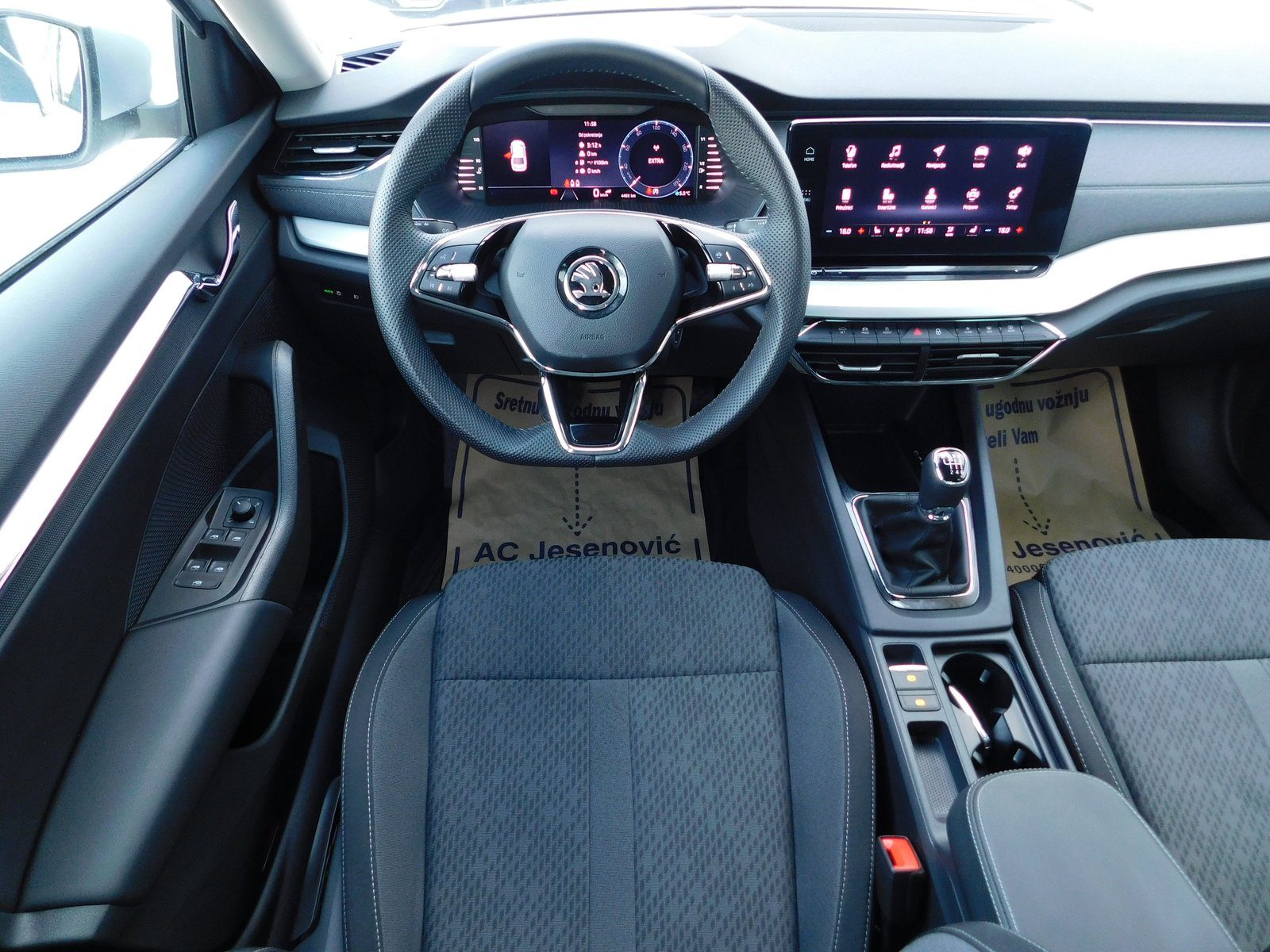 2023 Škoda Octavia — fotografija 10