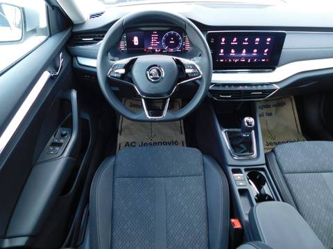 2023 Škoda Octavia — sličica 10