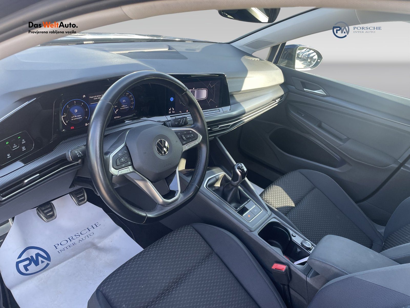 2021 Volkswagen Golf — fotografija 11