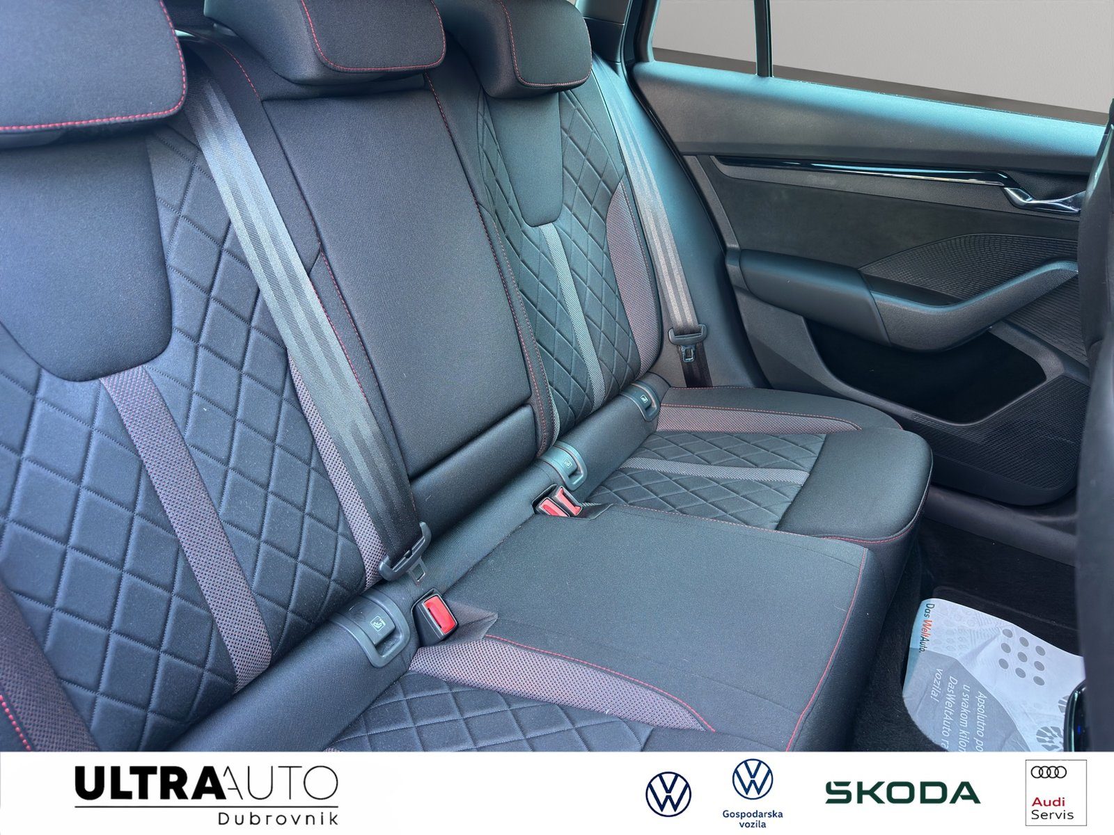 2023 Škoda Octavia Combi — fotografija 17