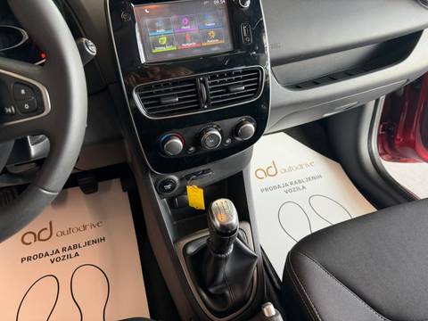 2017 Renault Clio — sličica 19
