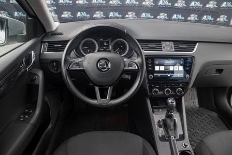 2017 Škoda Octavia — sličica 6