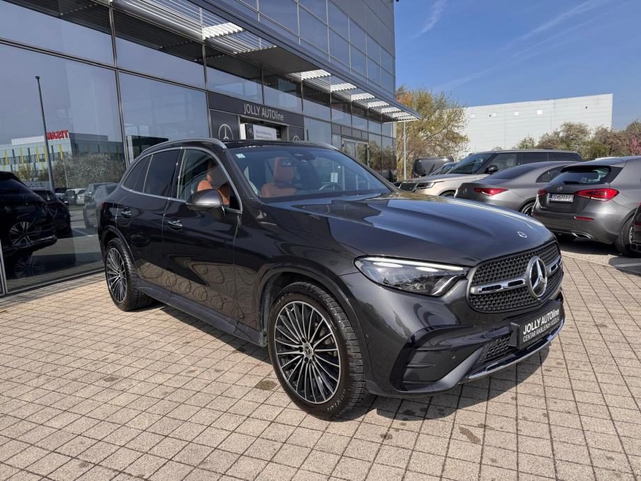2025 Mercedes-Benz GLC — fotografija 3